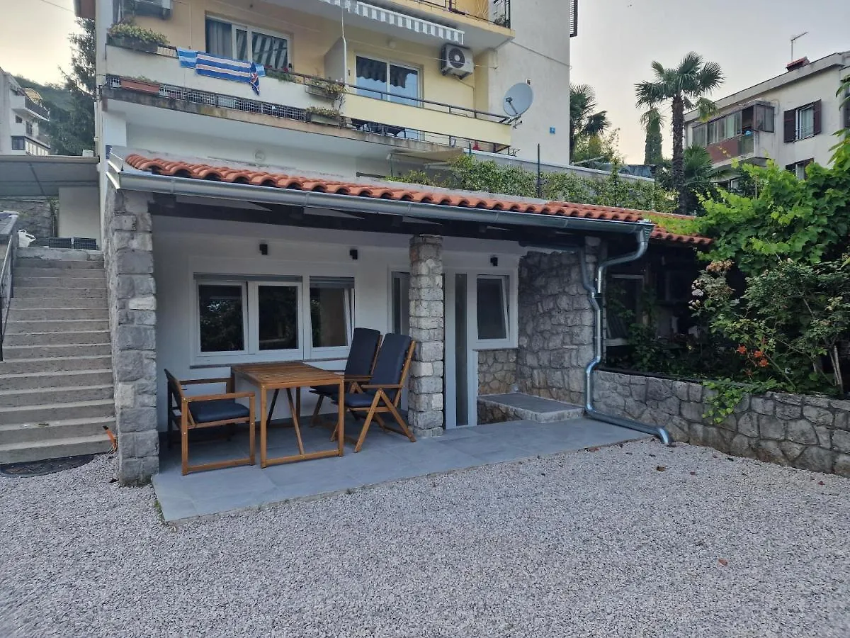 Apartment Luce Lovran 0*,  Croatia